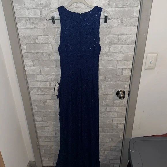 Nwot alex evening Long Sleeveless Lace Dress with Cascade Ruffle Front slit sz 8 - Picture 4 of 5